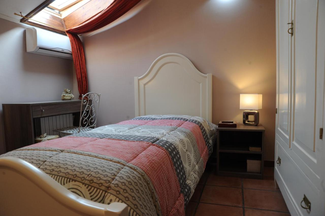Residenza D'Oria B&B Фоджиа Экстерьер фото