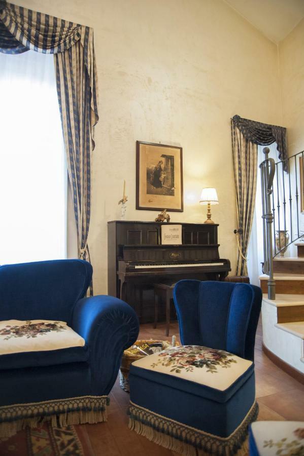 Residenza D'Oria B&B Фоджиа Экстерьер фото