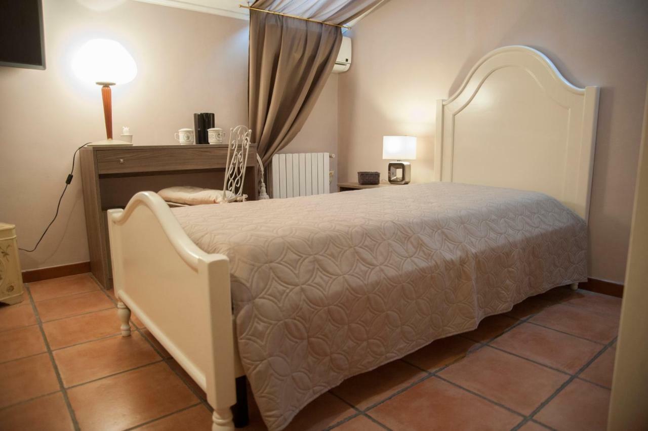 Residenza D'Oria B&B Фоджиа Экстерьер фото